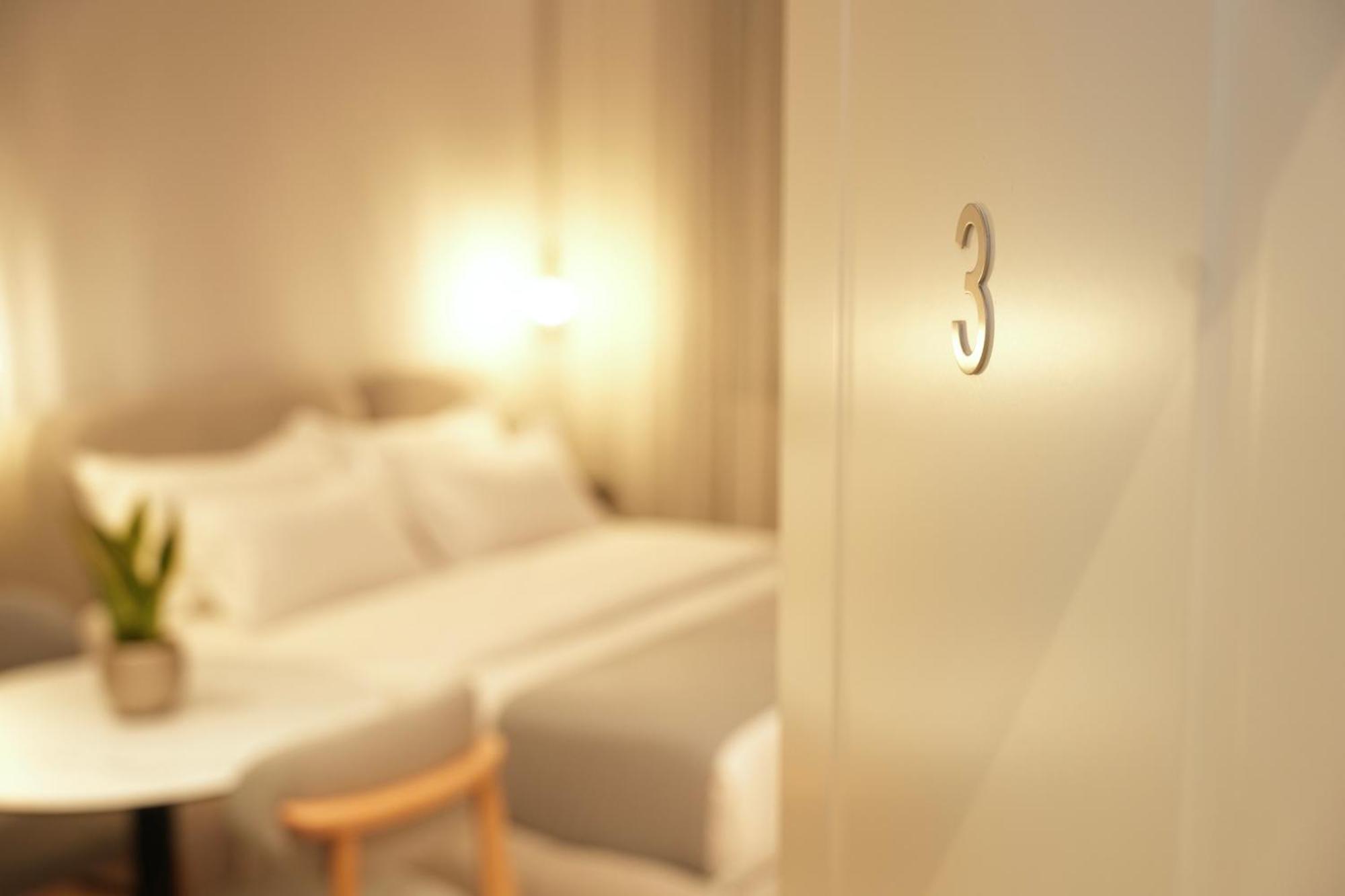 Nea Deluxe Apart-Hotel Tirana Esterno foto